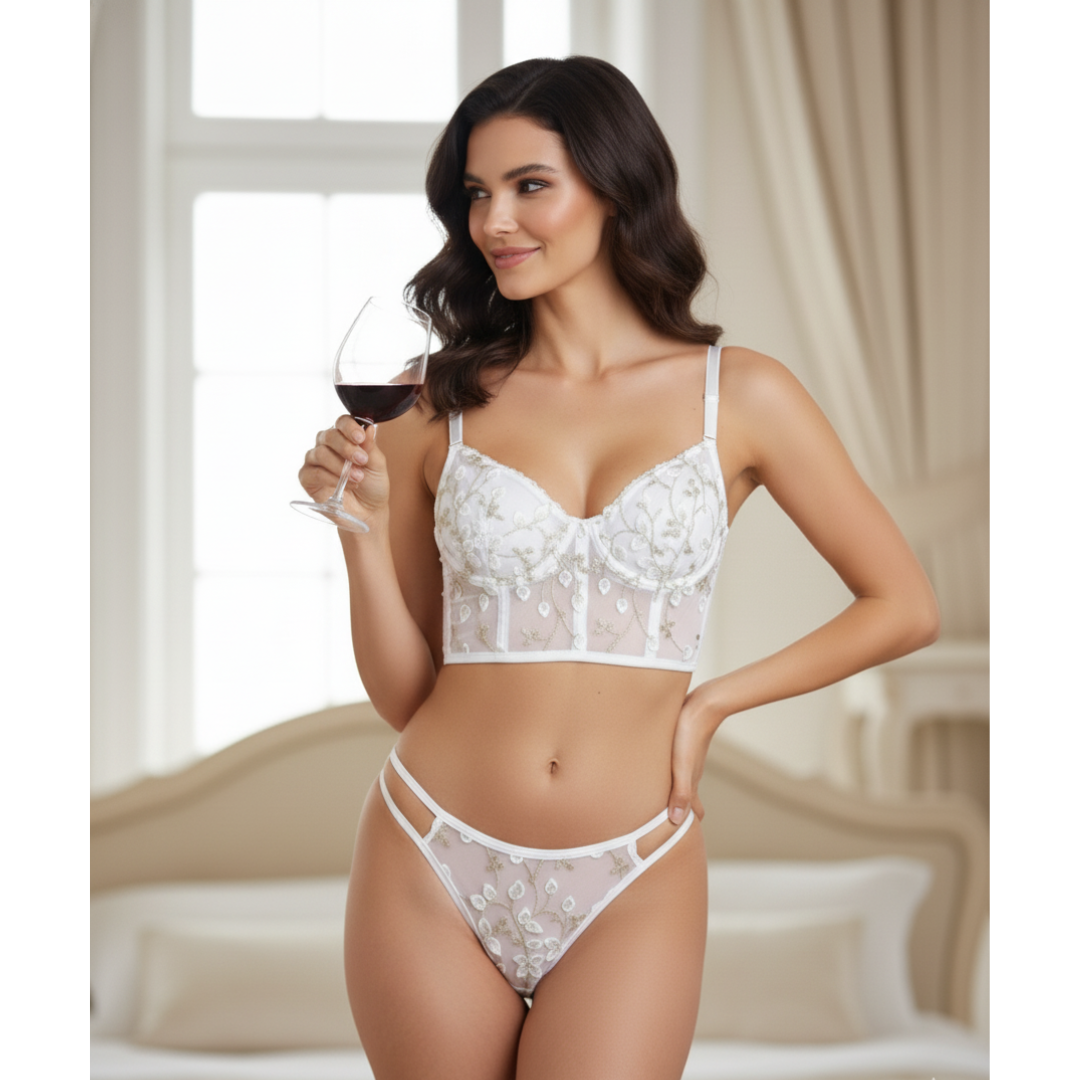 Pleasing Strings Women's Floral Patchwork Lacy Bra Set