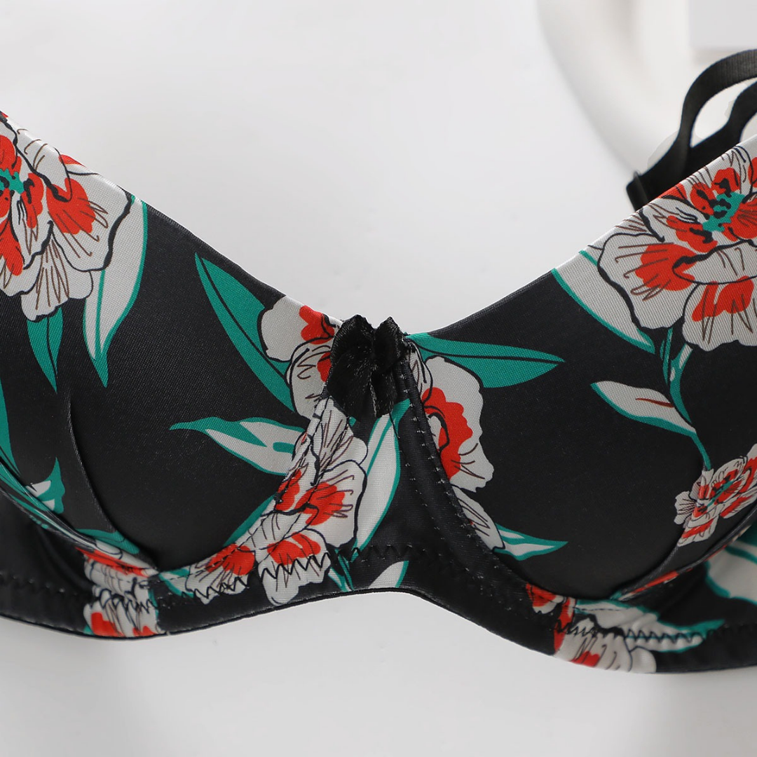 Pleasing Strings Women Floral Print Wired Push-Up Bra & Panty Set