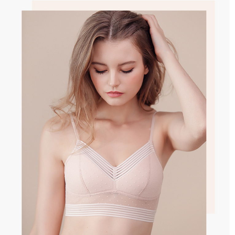 Women Low Back Wireless Lifting Lace Bra Set