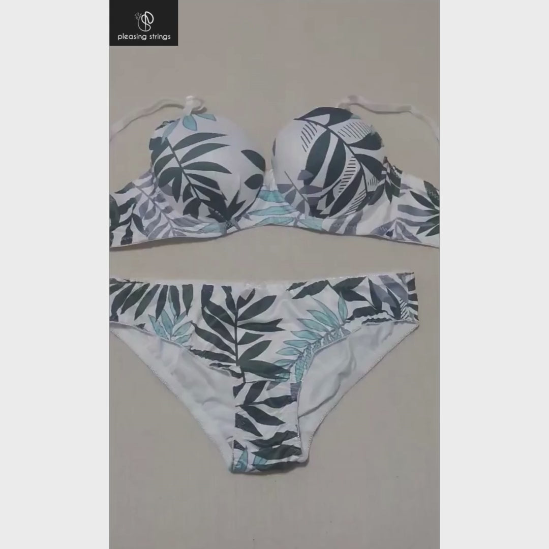 Pleasing Strings Women Floral Print Wired Push-Up Bra & Panty Set
